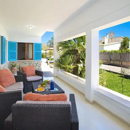 Villa Lorenzo By *